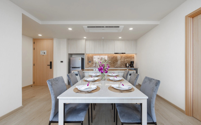 Апарт-отель Apartments Ozone condo by TropicLook