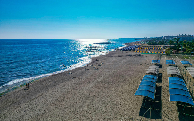 Grand Cortez And Spa Resort