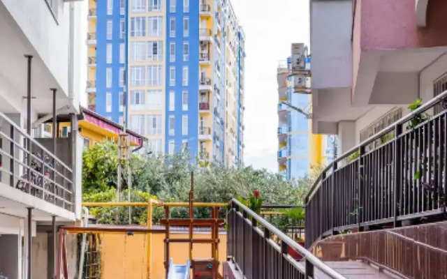 Na Bogdana Khmelnitskogo 10 Flat