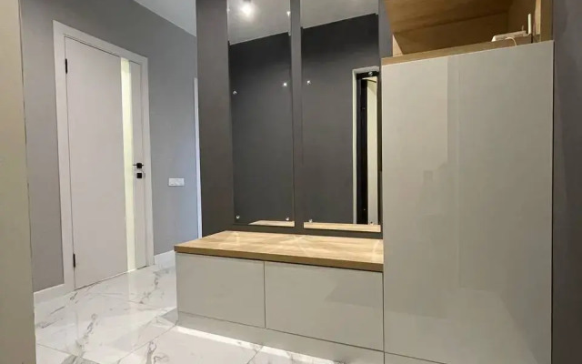 Dvukhkomnatnaya Vozle Metro Grushevskaya Flat