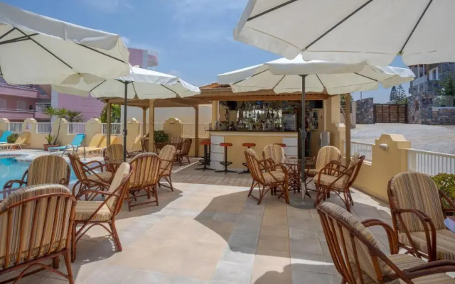 Cosmi Apartments Hotel