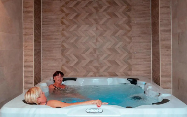 Курортный отель Royal Star Beach Resort