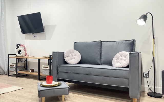 Апартаменты RemiAparts дизайнерская студия с ванной для 3-х гостей