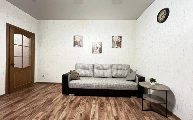 Na Ulitse Peskovskaya 12B Flat
