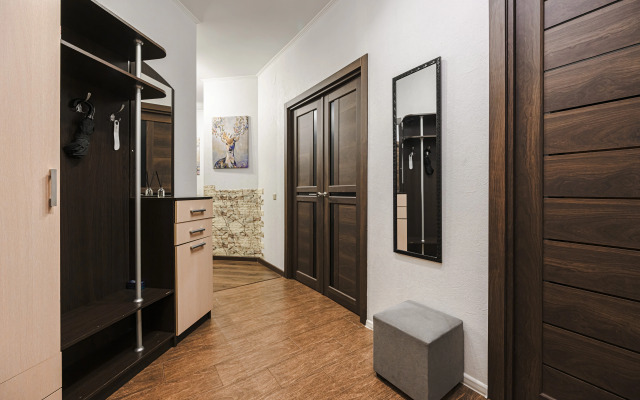Na Ulitse Bryantseva Flat