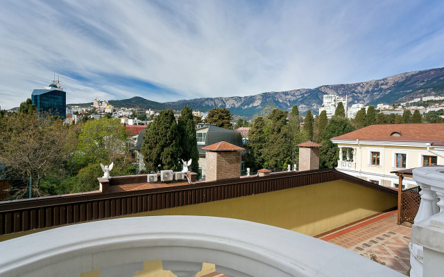 Dom Kompozitora Yalta Yekaterinskaya 3 Naberezhnaya Yalty Apartments