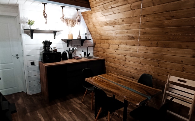 Chilla Villa Black Guest House 1