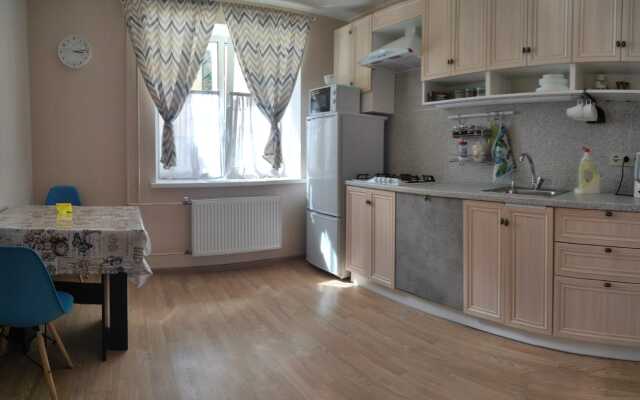Udobnaya S Velosipedami I Pozdnim Zaezdom Flat