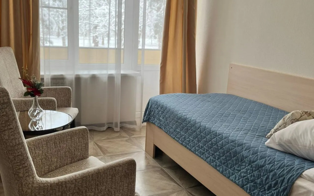 Hotel Gostinichno-Restorannyij Kompleks ZIHIYa