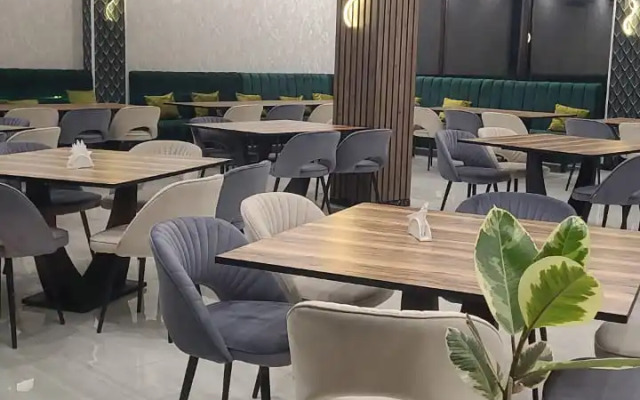 Hotel Yakor