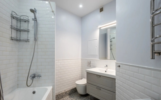 Апартаменты LikeHome Life - Калужская Букинист 4