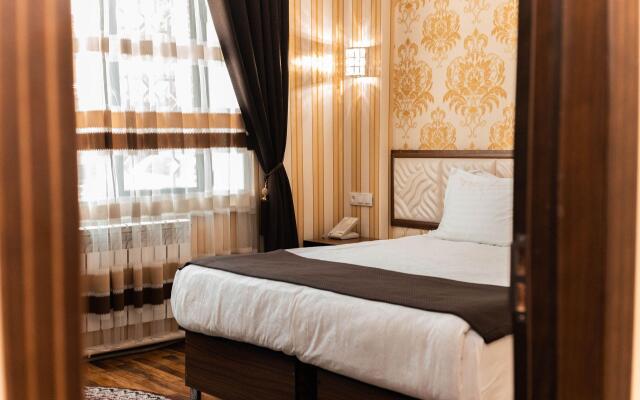 Asmald Palace Hotel