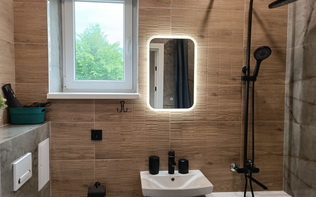 Квартира Двухкомнатная квартира возле Бфу Канта