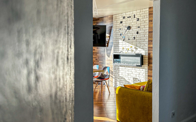 Апартаменты GEOMETRY - Просторная квартира с панорамным видом на реку в центре