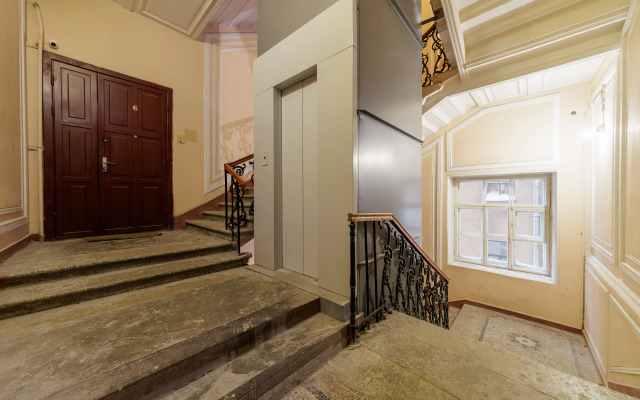 Uyutnaya Kvartira Na Moyke 32 DereMRents Flat