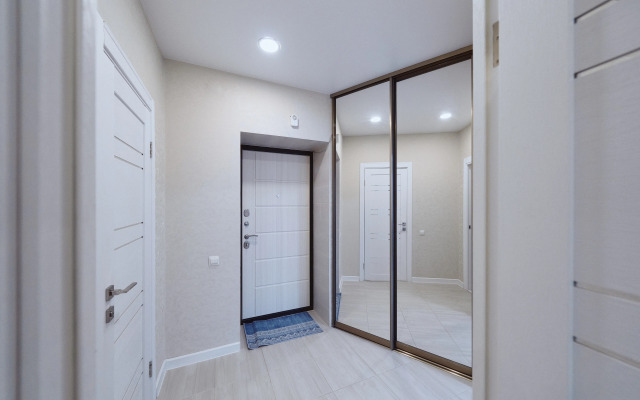 Sovremennye ryadom s naberezhnoy Apartments