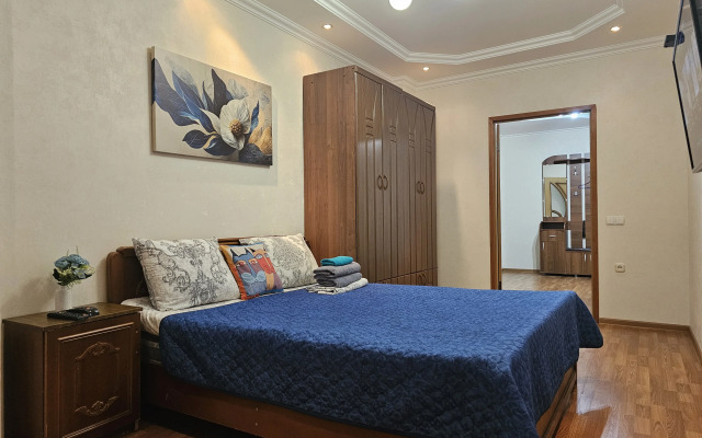 2-komnatnaya Raidas na Oranzhereynoy 22/2 Flat