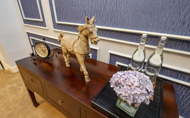 Hill Rise Luxury Villa & Stables by Edwards Collection Villa