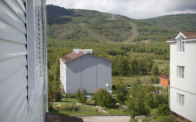 Vblizi Glts Bannoye Flat
