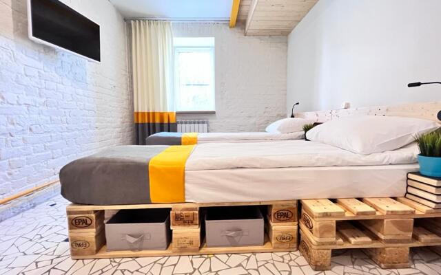 Zdes byl M.Gorykiy Apartments