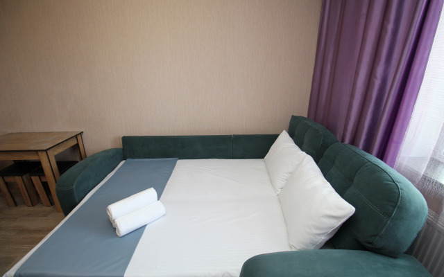 Uyutnaya studiya na Titova 255/2 Flat
