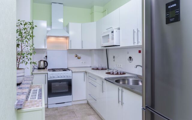 Stilnaya 3-Kom Kvartira V Tsentre Apartments