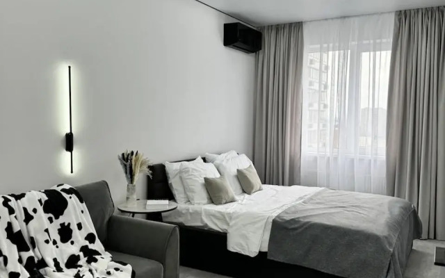 Warm White Flat