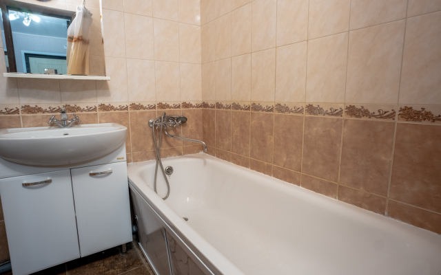 Bolshie Trehkomnatnye Na Glavnom Prospekte Tuly Apartments