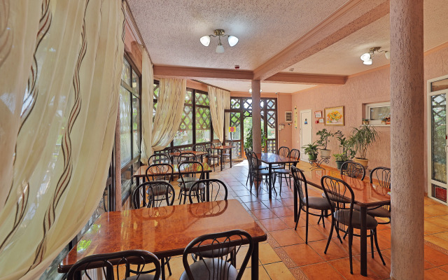 Loris Guest House