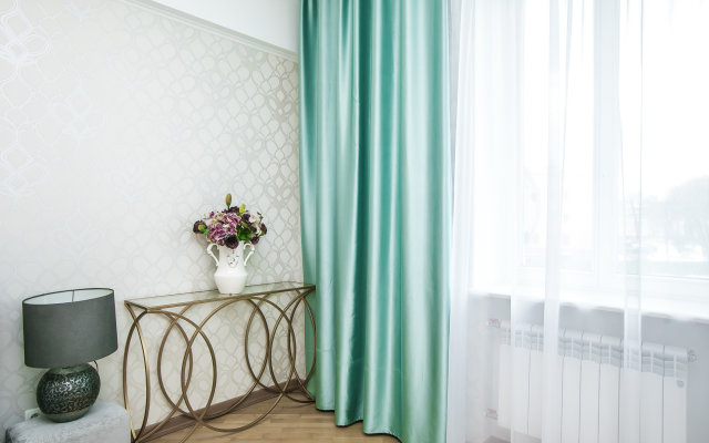 3-room on 2 International Street City Center  Apartments