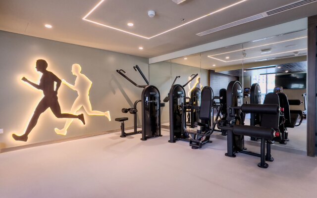 GLOBALSTAY. Creek Edge Tower Elegant Apartment Hotel