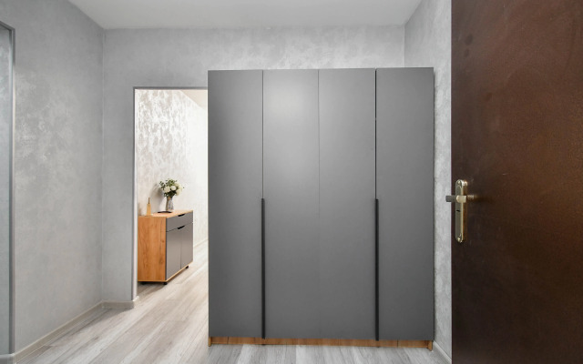 Na Ulitse Respubliki 35 Flat