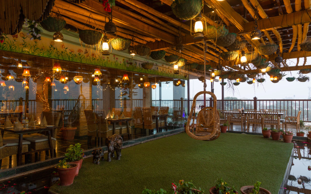 Отель EllBee Ganga View