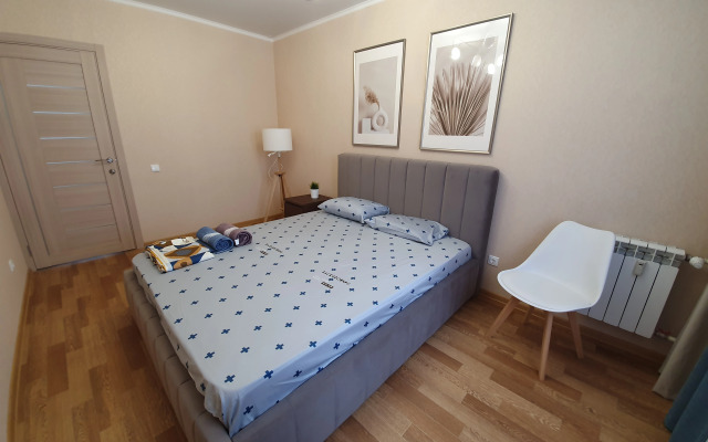 Vitalij HouseRent Tryohkomnatnaya po ul. Rinata Galeeva,35 Flat