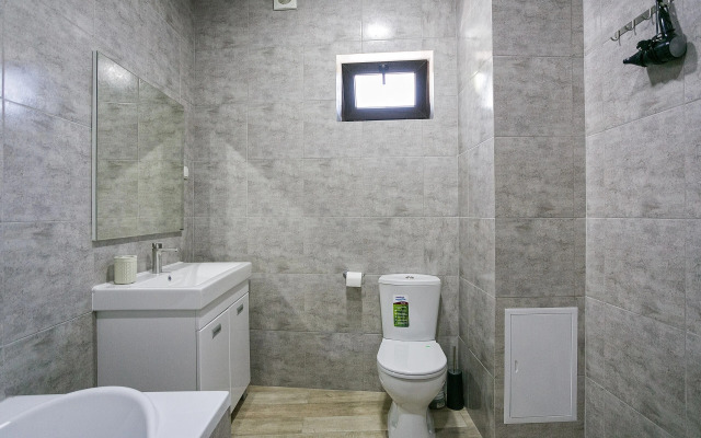Na 3 etazhe gostevogo doma Alushtik Flat