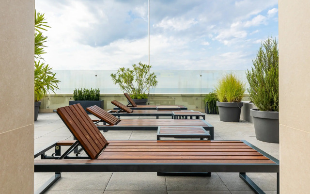 Metropol y Tropicheskogo Parka Apartments 5