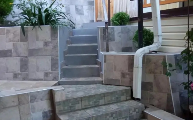 Arina Guest house