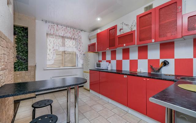 Квартира рядом с Мнтк им. Федорова и Ск Заря