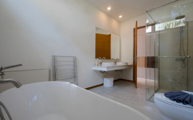 Raja 4BR Private Pool Villa