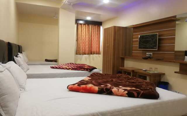 New Pathik Hotel