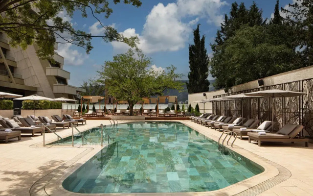 Sheraton Grand Tbilisi Metechi Palace Hotel