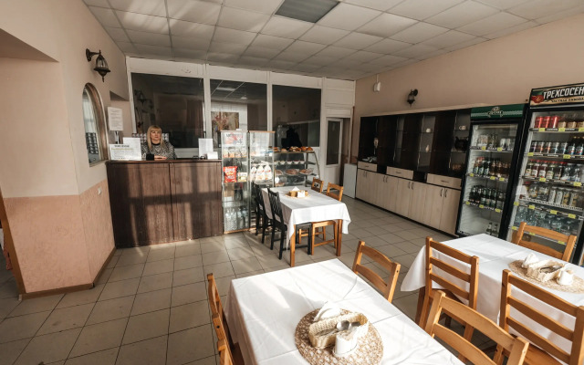 Pridorozhnaya Hotel