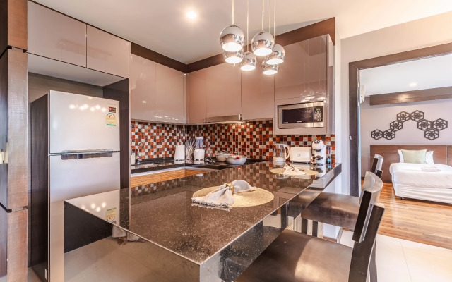 Апартаменты Majestic 2BR Residence with garden view in Regent