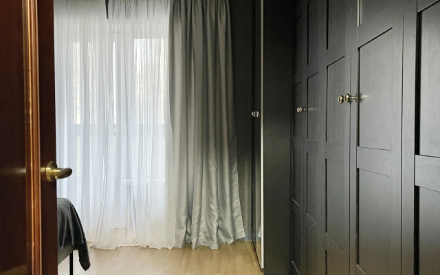 Na Pereulke Dokuchaev 2 Flat