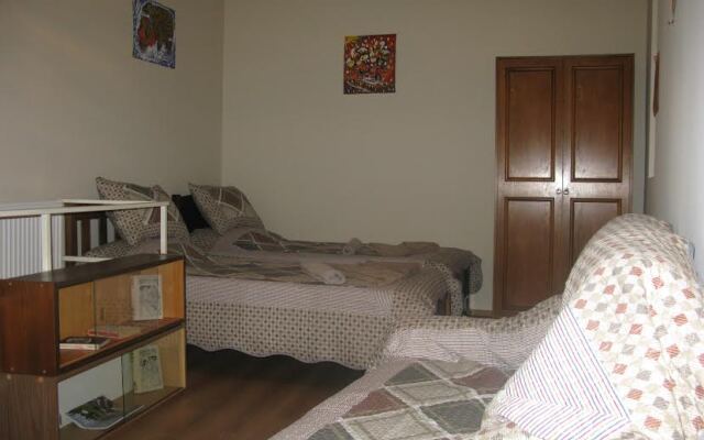 Nana Apartments