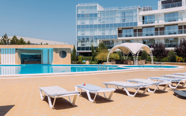 Volleygrad Sports & Health Resort Hotel
