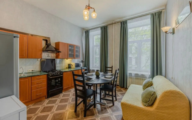 U Ermitazha 12 Gostey B.konyushennaya 12 Apartments