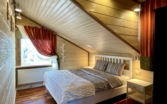 Ryadom s Igoroy Guest House