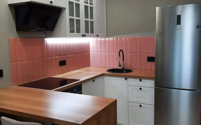 Апартаменты Новая Уютная Судия с Шикарным Видом из Окна