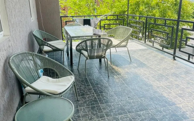 Mini hotel Premyer-Sukhum